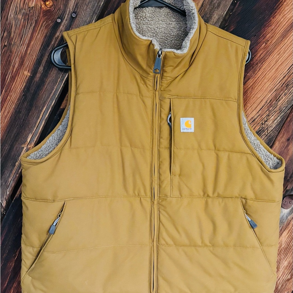 Carhartt Tan Insulated Vest. Women’s Montana Carhartt reversible puffer vest